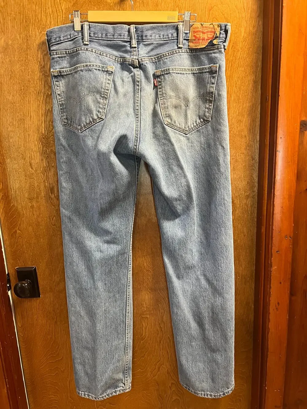 Vintage Levi's 505 Light Wash Mens Denim Jeans sze 38